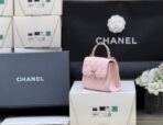 QUILTED FLAP BAG WITH HANDLE 18 IN BABY PINK LAMBSKIN GOLD HARDWARE - Image 8