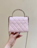 QUILTED FLAP BAG WITH HANDLE 18 IN BABY PINK LAMBSKIN GOLD HARDWARE - Image 9