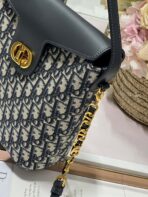 30 MONTAIGNE 13 24x24x9.5CM BLUE OBLIQUE EMBROIDERY - Image 5