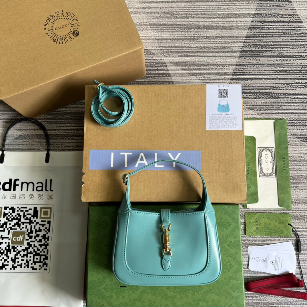 20220809_i1660053498_83_0_jpg_1800x1800_304c52e3-3e23-485b-a95d-a03c9244b05e.jpg GG JACKIE MINI 19 SHOULDER BAG IN PASTEL BLUE - Image 1