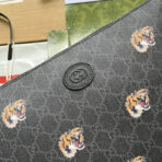 CLUTCH WITH TIGER PRINT 30 IN BLACK MONOGRAM CANVAS - Image 6