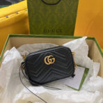 GG MINI 18 MARMONT MATELASS�� BLACK  WITH GOLDEN LOGO