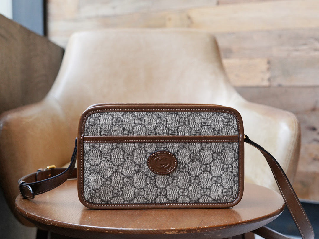 image_1800x1800_c1cf8cfc-3431-45a8-a554-c6ea8e01f273.jpg GUC Supreme Handbag - Image 1