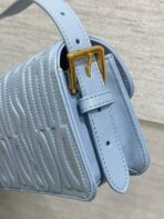 FLAP BAG 18 IN BABY BLUE QUILTED ALLOVER - Image 4