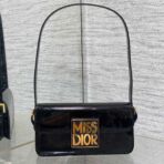 FLAP BAG 18 IN BLACK PATENT - Image 2