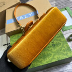 GG MARMONT MEDIUM 26 BAG IN GOLDEN VELVET - Image 6