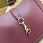 JACKIE MEDIUM SHOULDER BAG 35 IN WINE RED  GOLD HARDWARE - Image 6