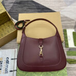 JACKIE MEDIUM SHOULDER BAG 35 IN WINE RED  GOLD HARDWARE