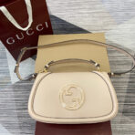 BLONDIE MEDIUM SHOULDER BAG 32 IN BEIGE  GOLD HARDWARE