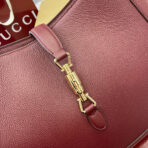 JACKIE LARGE SHOULDER BAG 40 IN BURGUNDY RED  GOLD HARDWARE - Image 7